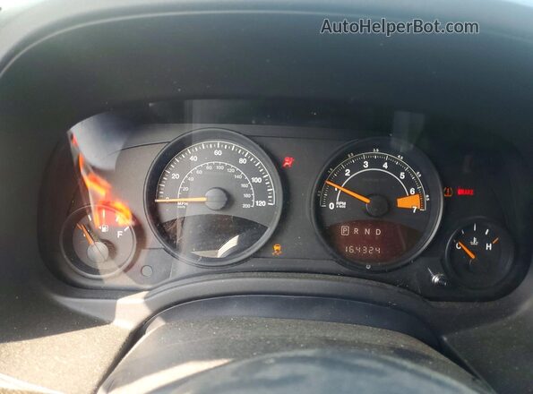 1C4NJRFB6GD596315 2016 JEEP PATRIOT Silver Вид щитка приладів