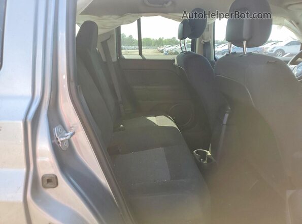 1C4NJRFB6GD596315 2016 JEEP PATRIOT Silver Вид задньої частини салону