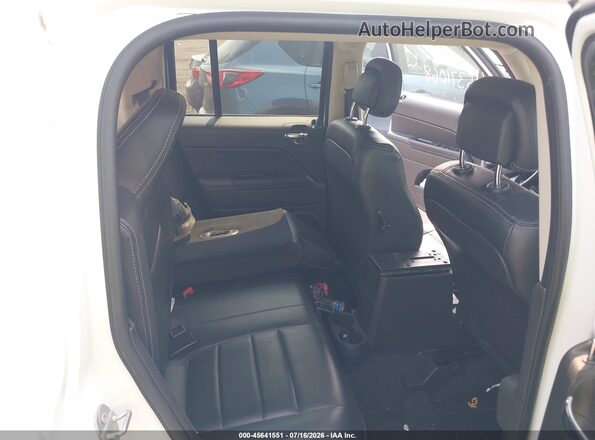 1C4NJRFB6GD768388 2016 JEEP PATRIOT White Widok naklejki z numerem VIN