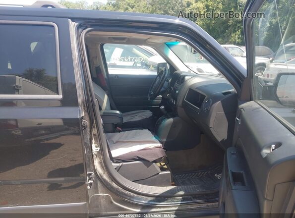 1C4NJRFB7GD692664 2016 JEEP PATRIOT Black წინა სალონის ხედი