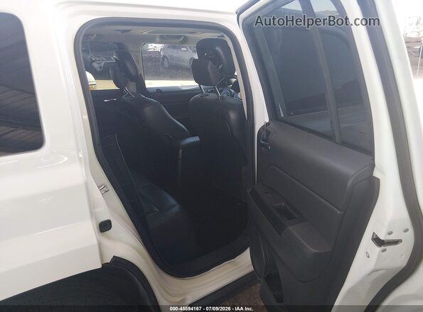 1C4NJRFB8GD658779 2016 JEEP PATRIOT White VIN կոդի պիտակի տեսք