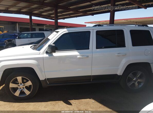 1C4NJRFB8GD658779 2016 JEEP PATRIOT White Սալոնի 360 աստիճան տեսք