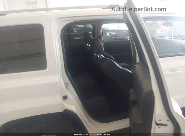 1C4NJRFB8HD109259 2017 JEEP PATRIOT White Widok naklejki z numerem VIN
