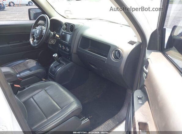 1C4NJRFB9GD636242 2016 JEEP PATRIOT Белый Вид салона спереди
