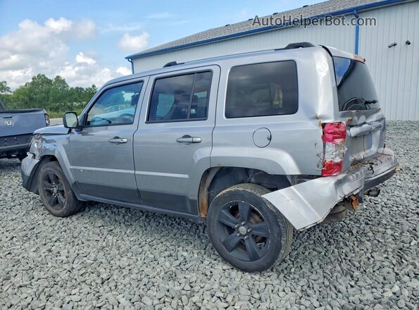1C4NJRFBXGD522587 2016 JEEP PATRIOT Silver Trasero izquierdo