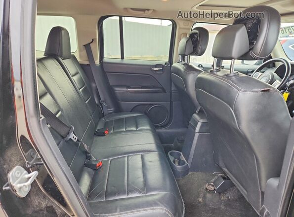 1C4NJRFBXGD545240 2016 JEEP PATRIOT Black Вид задньої частини салону