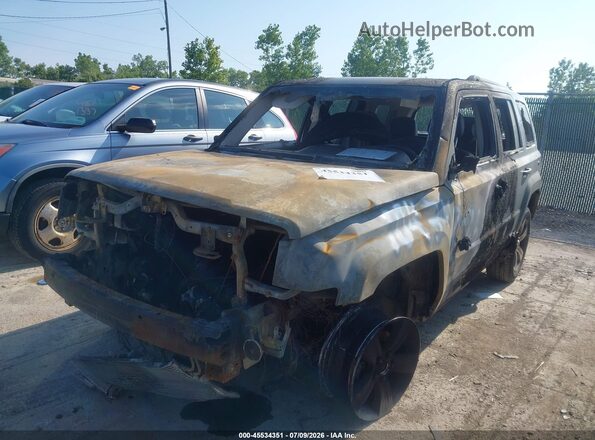 1C4NJRFBXGD740366 2016 JEEP PATRIOT Silver Вид спереду