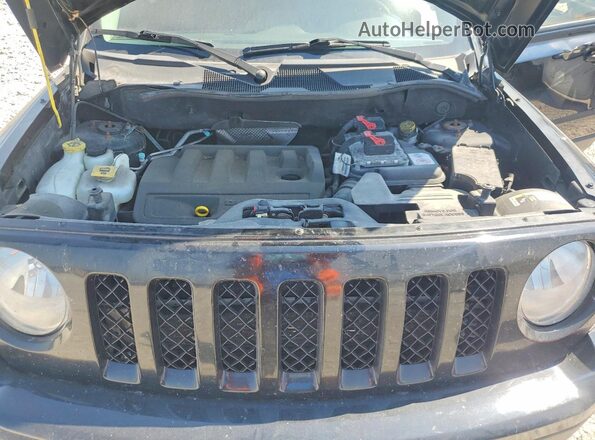 1C4NJRFBXHD135670 2017 JEEP PATRIOT Black Widok komory silnika