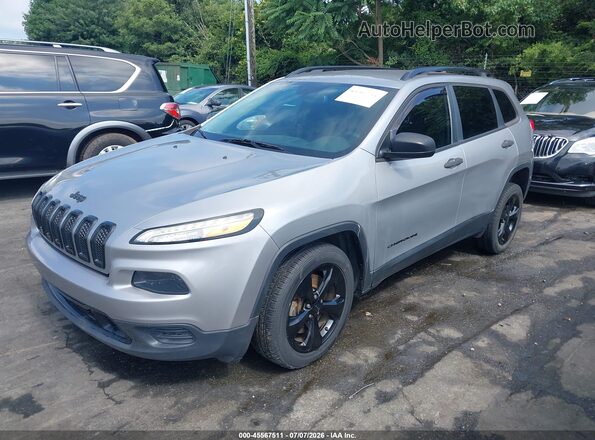 1C4PJLAB1GW303082 2016 JEEP CHEROKEE Silver Передня ліва чверть