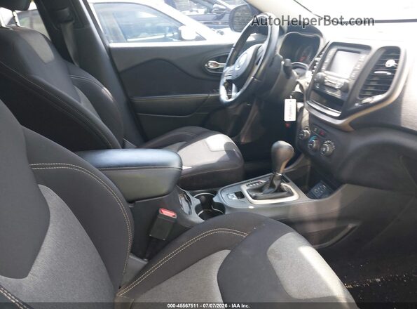 1C4PJLAB1GW303082 2016 JEEP CHEROKEE Silver Вид салону спереду