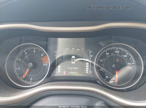 1C4PJLAB1GW303082 2016 JEEP CHEROKEE Silver Вид задніх сидінь