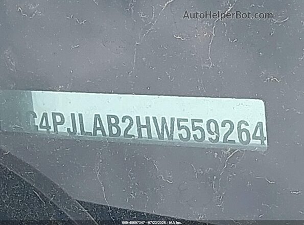 1C4PJLAB2HW559264 2017 JEEP CHEROKEE Серый Вид подкапотного пространства