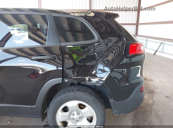 1C4PJLAB2HW585749 2017 JEEP CHEROKEE Black Widok z przodu