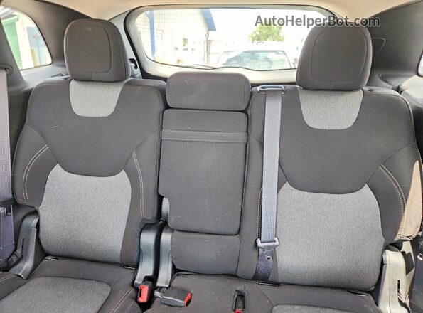 1C4PJLAB2HW607782 2017 JEEP CHEROKEE Burgundy Vista de los asientos traseros