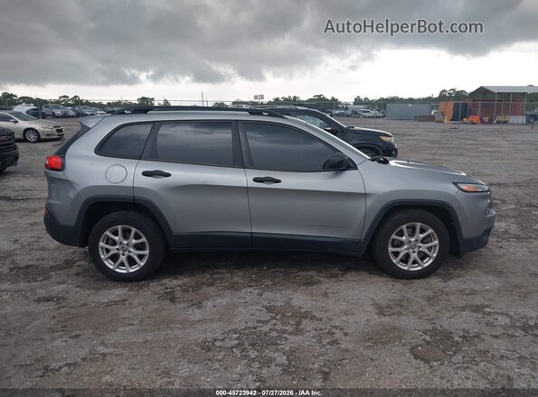 1C4PJLAB4GW307904 2016 JEEP CHEROKEE Gray Widok wnętrza z tyłu