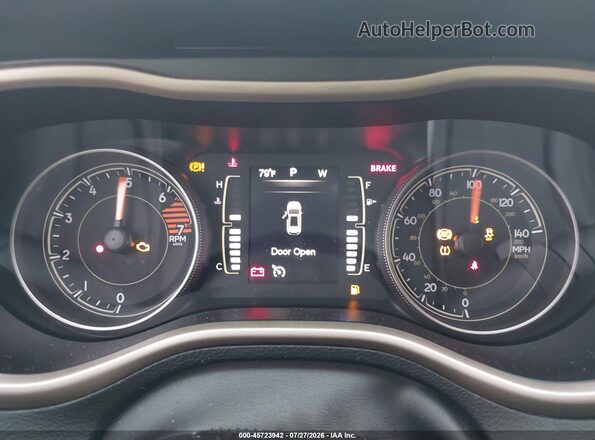 1C4PJLAB4GW307904 2016 JEEP CHEROKEE Gray Widok tylnych siedzeń