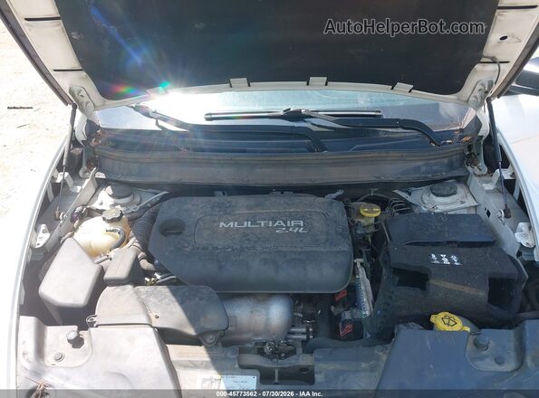 1C4PJLAB4HW641934 2017 JEEP CHEROKEE White Rear view