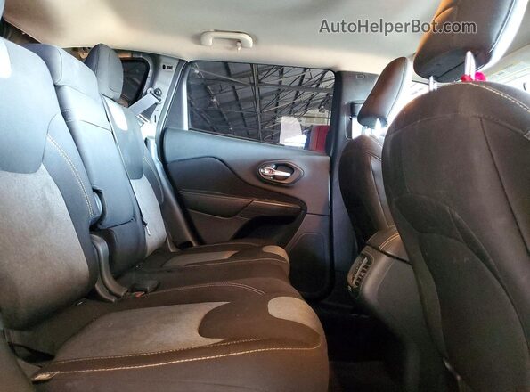 1C4PJLAB5GW325327 2016 JEEP CHEROKEE Gray Սալոնի հետևի տեսք