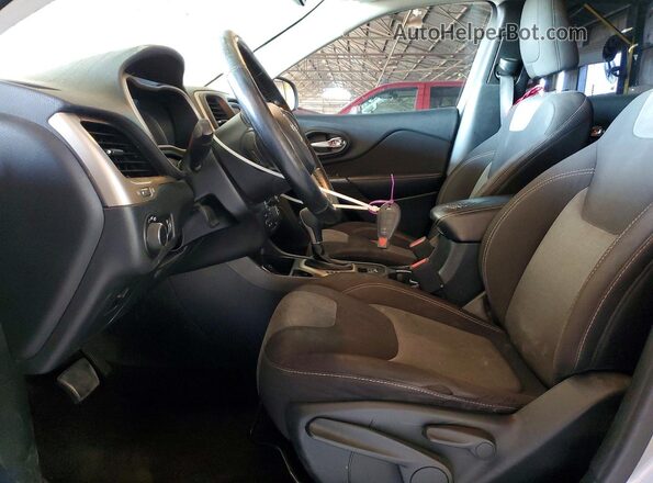 1C4PJLAB5GW325327 2016 JEEP CHEROKEE Gray Սալոնի դիմացի տեսք