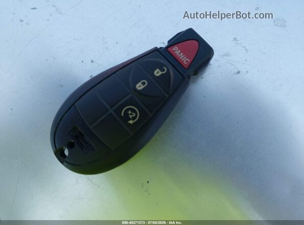 1C4PJLAB5HW559209 2017 JEEP CHEROKEE Бежевый Вид панели приборов