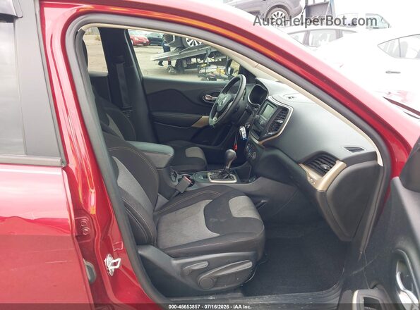 1C4PJLAB7HW577890 2017 JEEP CHEROKEE Red Vista interior delantera