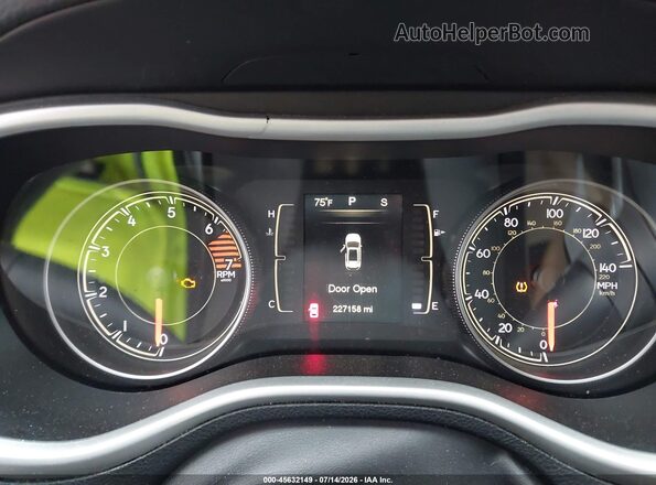 1C4PJLAB8GW238196 2016 JEEP CHEROKEE White Widok tylnych siedzeń