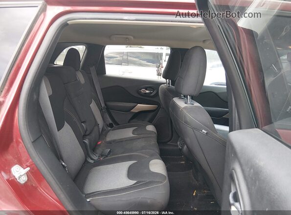 1C4PJLAB8HW626482 2017 JEEP CHEROKEE Red Вид наклейки з VIN-кодом