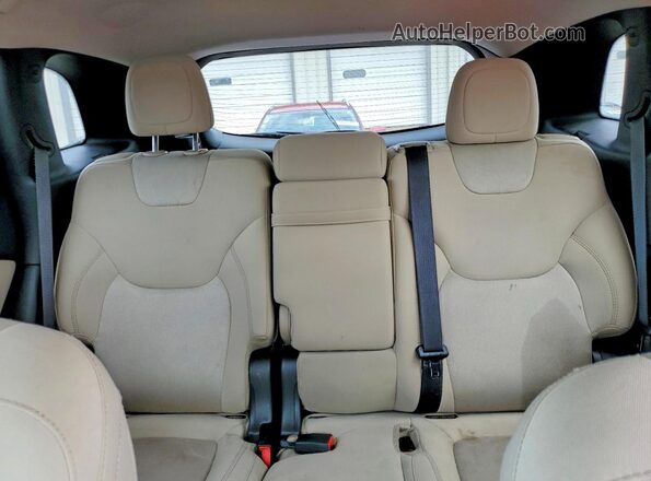 1C4PJLAB9GW336721 2016 JEEP CHEROKEE Blue Widok tylnych siedzeń