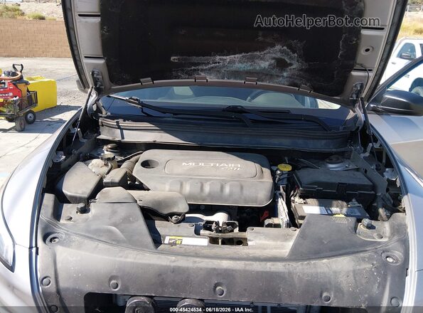 1C4PJLAB9HD225096 2017 JEEP CHEROKEE Silver Вид ззаду