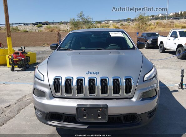 1C4PJLAB9HD225096 2017 JEEP CHEROKEE Silver Вид щитка приладів