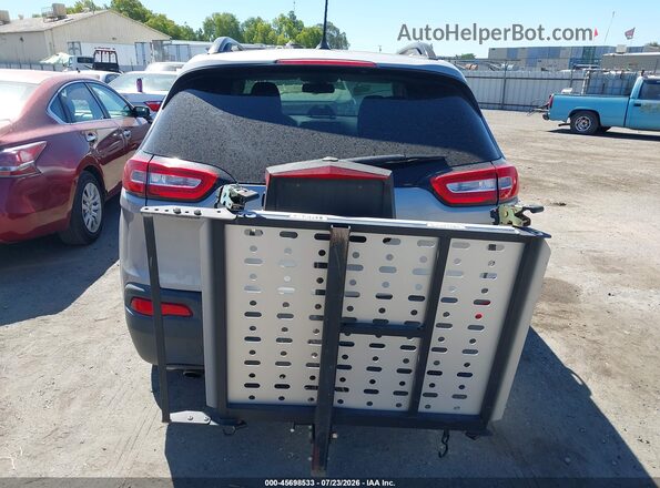 1C4PJLAB9HW591550 2017 JEEP CHEROKEE Gray 