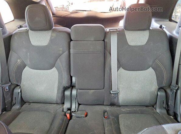 1C4PJLABXGW158866 2016 JEEP CHEROKEE Green Հետևի նստատեղերի տեսք