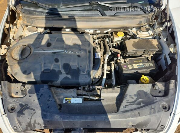 1C4PJLAS0GW330578 2016 JEEP CHEROKEE White Вид задньої частини салону