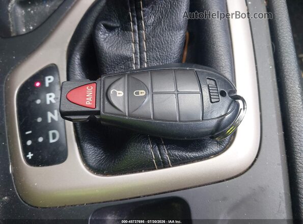 1C4PJLAS2HW585539 2017 JEEP CHEROKEE Gray Vista del salpicadero