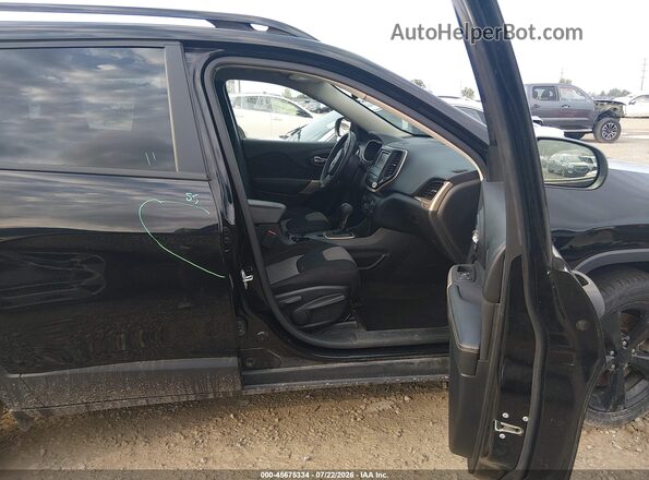 1C4PJLAS2HW654472 2017 JEEP CHEROKEE Black Սալոնի դիմացի տեսք