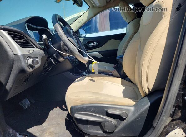1C4PJLAS9HW597736 2017 JEEP CHEROKEE Black Vista interior delantera
