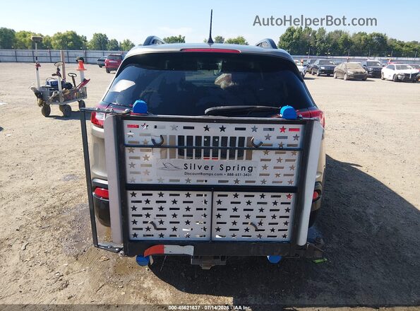 1C4PJLAS9HW653402 2017 JEEP CHEROKEE Beige 
