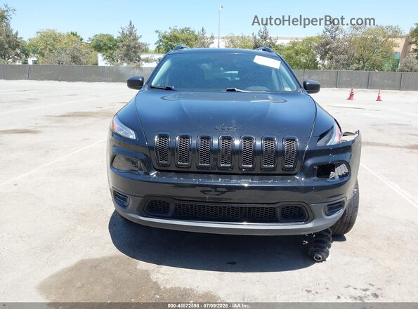 1C4PJLASXHW592982 2017 JEEP CHEROKEE Black Rear interior view
