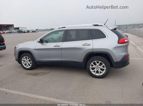 1C4PJLCB0HW541682 2017 JEEP CHEROKEE Silver 