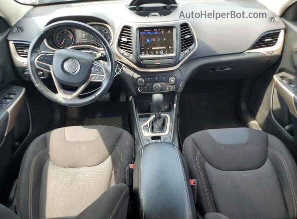 1C4PJLCB0HW667878 2017 JEEP CHEROKEE Black Dashboard view