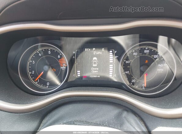 1C4PJLCB0JD616141 2018 JEEP CHEROKEE Tan Вид задніх сидінь