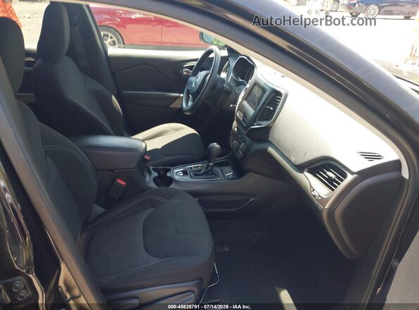 1C4PJLCB1KD269923 2019 JEEP CHEROKEE Черный Вид салона спереди