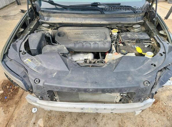 1C4PJLCB1KD286270 2019 JEEP CHEROKEE Green Սալոնի հետևի տեսք