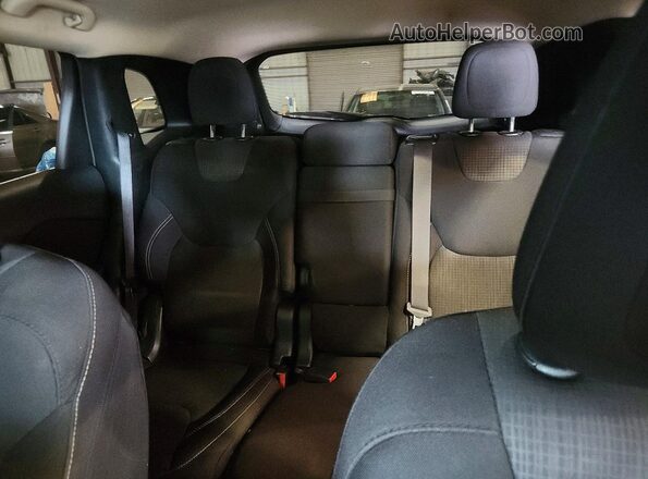 1C4PJLCB2HW526746 2017 JEEP CHEROKEE Gray Widok tylnych siedzeń