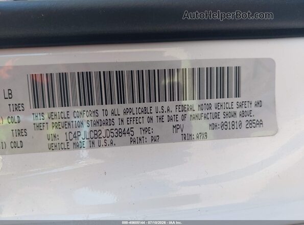 1C4PJLCB2JD538445 2018 JEEP CHEROKEE White Вид підкапотного простору