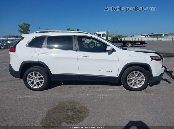 1C4PJLCB2JD538445 2018 JEEP CHEROKEE White Вид задньої частини салону