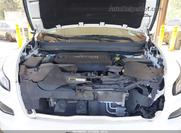 1C4PJLCB2JD563300 2018 JEEP CHEROKEE White Rear view