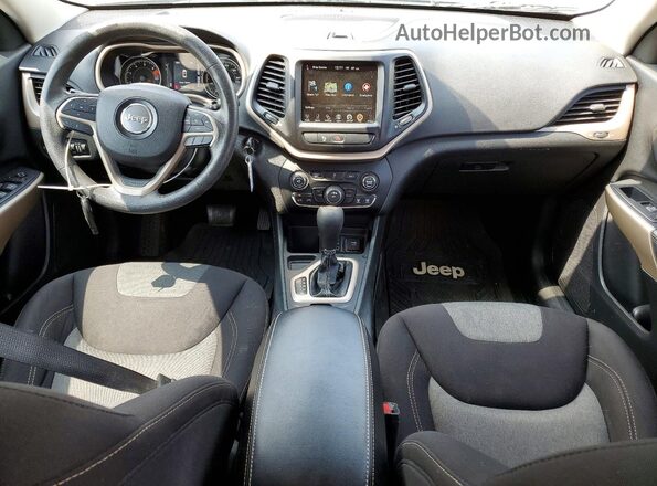 1C4PJLCB2JD606291 2018 JEEP CHEROKEE Gray Dashboard view