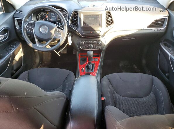 1C4PJLCB2KD131470 2019 JEEP CHEROKEE Green Вид панелі приладів