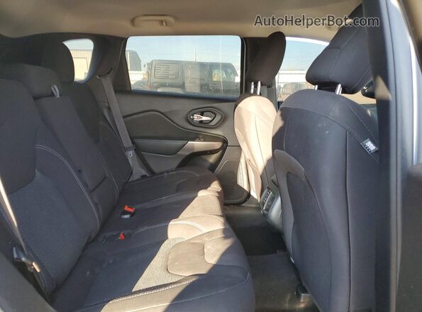 1C4PJLCB2MD214674 2021 JEEP CHEROKEE Gray Вид задньої частини салону